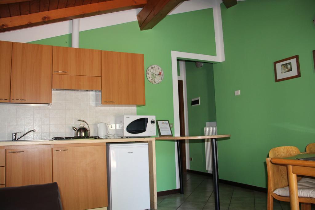 Veranda Beach Apartment Pianello Del Lario الغرفة الصورة