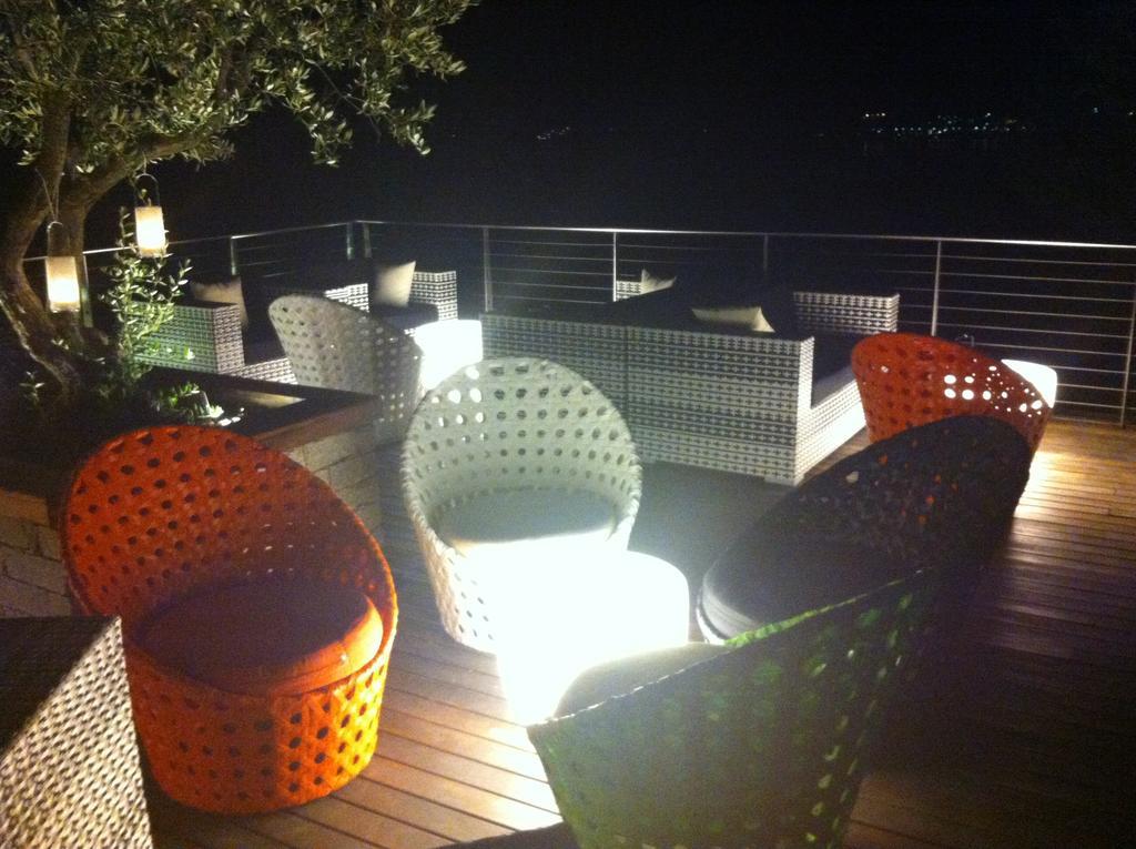 Veranda Beach Apartment Pianello Del Lario المظهر الخارجي الصورة